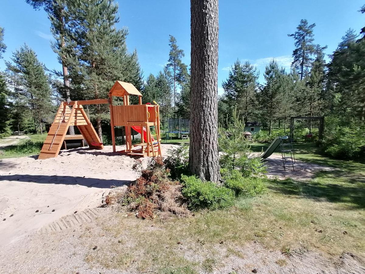 Isotalo Farm At Enaejaervi Lake Сало Екстериор снимка