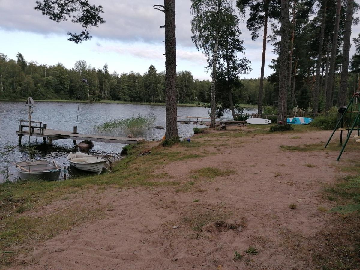 Isotalo Farm At Enaejaervi Lake Сало Екстериор снимка